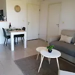 Διαμέρισμα Le Cocon De Marie,piscine, Balcon, Parking Gratuit, Baignoire *